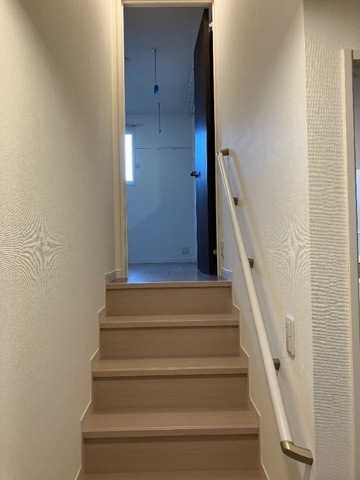 アネックス相模が丘のその他|洋室への階段