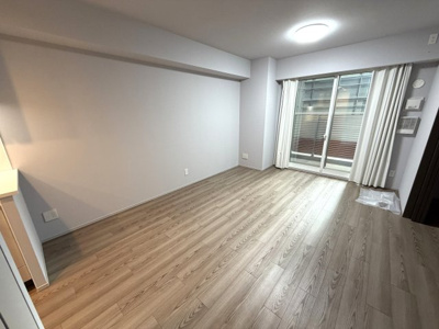 【居間・リビング】 | ローレルタワー堺筋本町