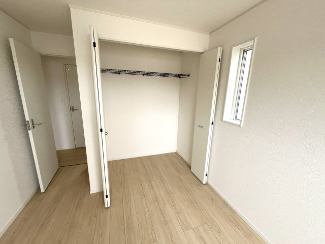 【収納】 | 仲介手数料無料！井関小学校に通える新築戸建　山口市阿知須　第９－２号棟　クレイドルガーデン　アーネストワン | 全室収納付き