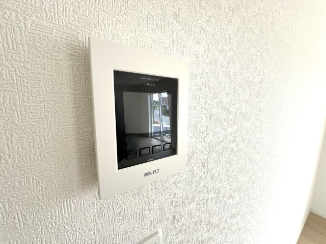 【セキュリティ】 | 仲介手数料無料！井関小学校に通える新築戸建　山口市阿知須　第９－２号棟　クレイドルガーデン　アーネストワン | 録画機能付きTVモニターインターホン