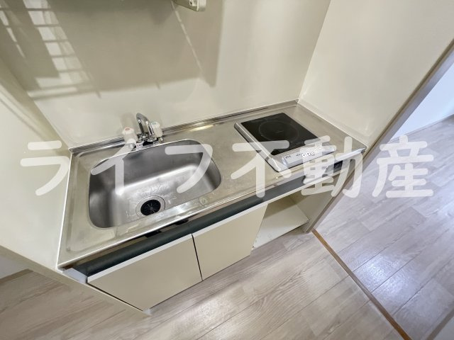 林マンションのキッチン|コンパクトなキッチンで掃除もラクラク