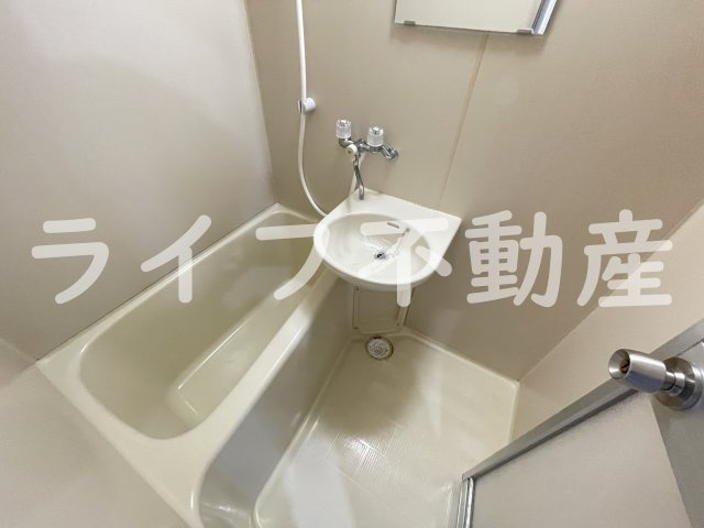 林マンションの浴室|日々の疲れを癒すお風呂付です