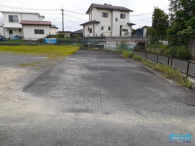 吉永駐車場の外観