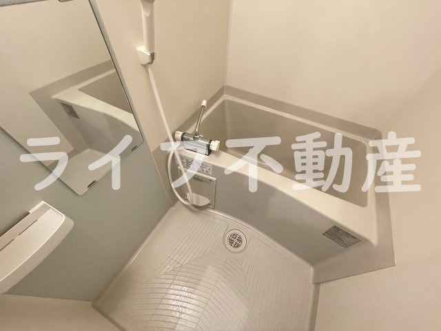 F asecia 近大前の浴室|お風呂です