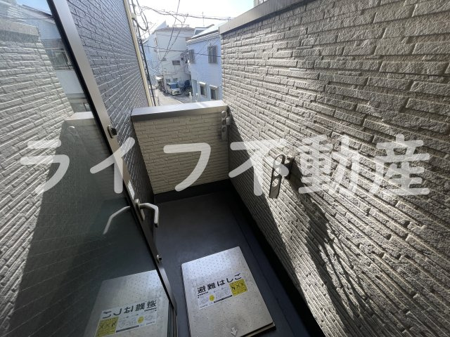 F asecia 近大前のバルコニー|お洗濯にも便利なバルコニー付き