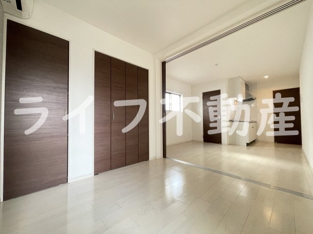 F asecia 近大前の居間・リビング|リビングです