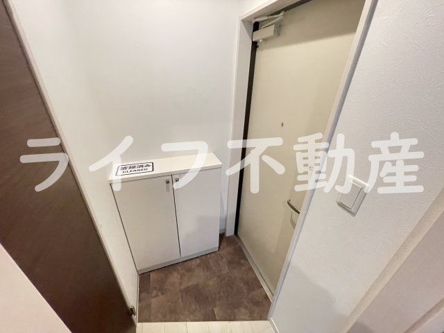 F asecia 近大前の玄関|きれいな玄関です