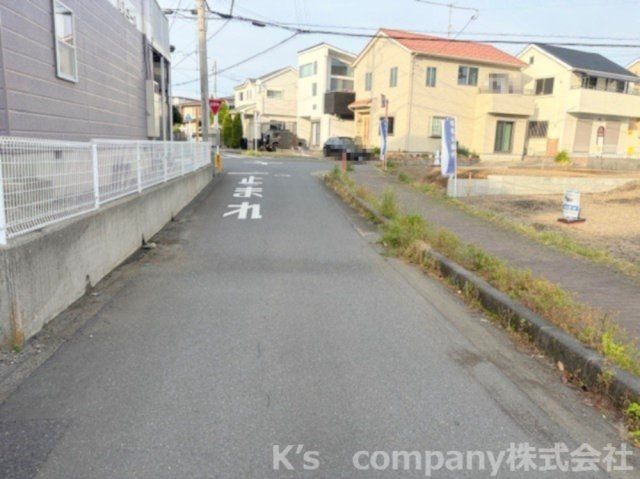◎高座郡寒川町倉見　建築条件なし　売地　B区画の前面道路含む現地写真|前面道路の様子です◇