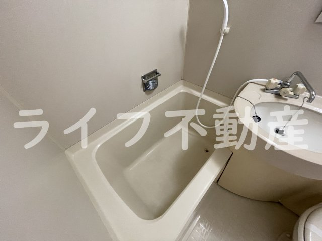 ロイヤルアーク八戸ノ里の浴室|お風呂です