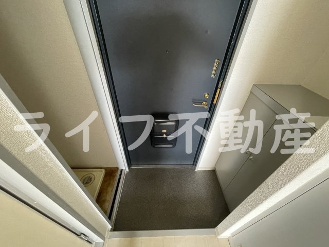 ロイヤルアーク八戸ノ里の玄関|玄関です