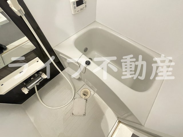 Noix Sixの浴室|落ち着いた空間のお風呂です