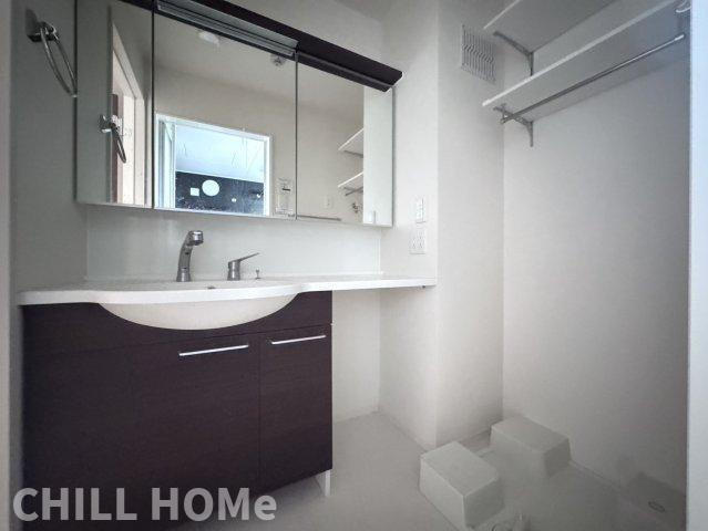 LA PROVENCEの洗面所|他社様掲載物件もまとめてご紹介、ご案内可能です(^^)/