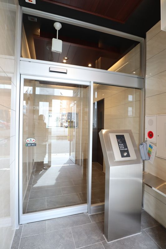 LE・ZINDÉのエントランス