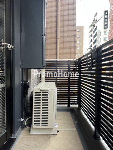 ズーム本郷のバルコニー