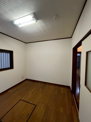 【居間・リビング】 | パシフィックホームＡ棟 | ゆったり過ごせる居間です