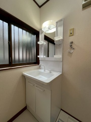 【独立洗面台】 | パシフィックホームＡ棟 | 使いやすい独立洗面台です