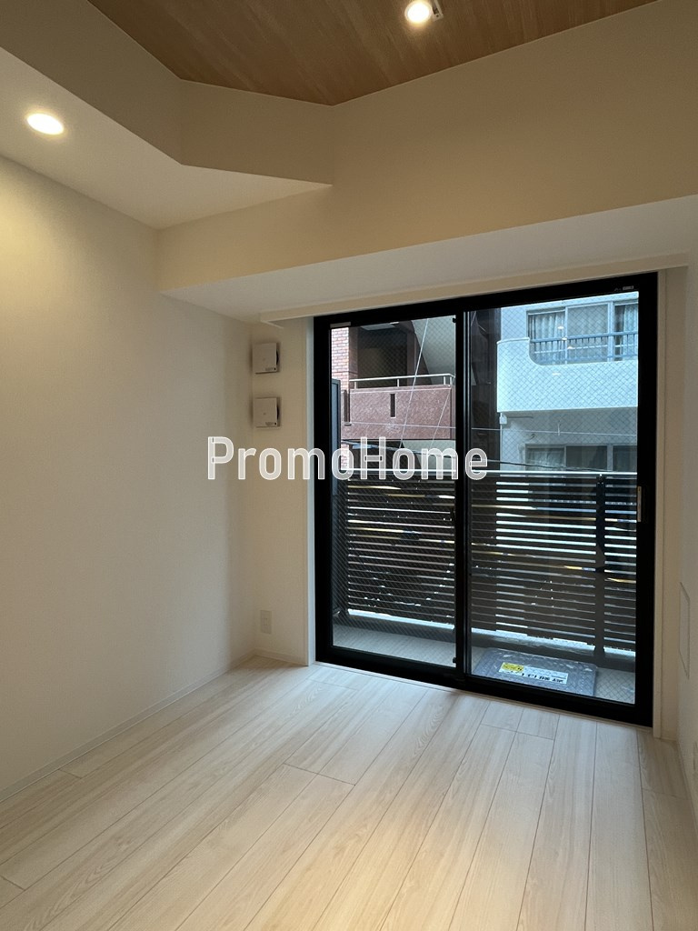 ズーム本郷の洋室