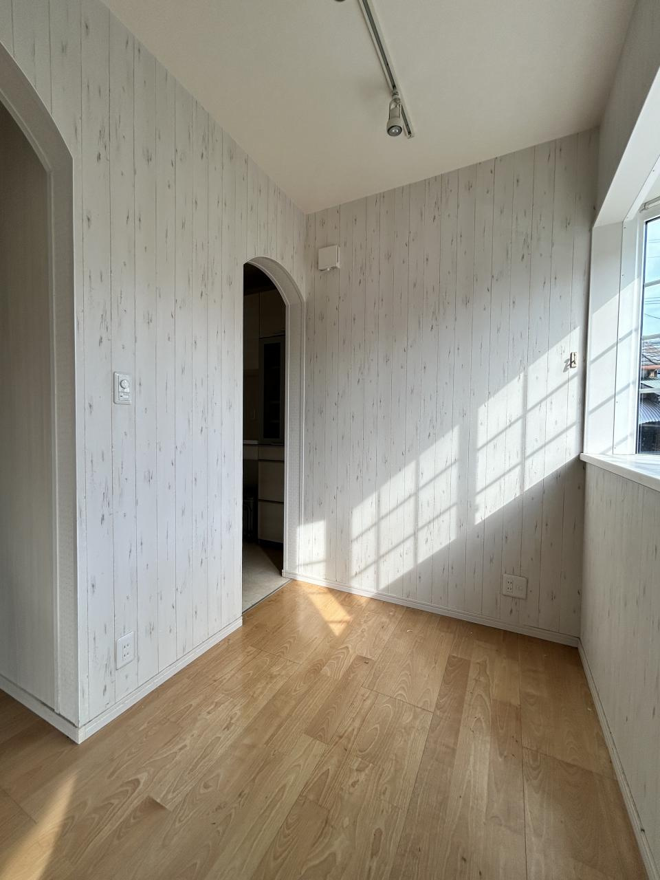 東雲町2丁目　中古戸建の内装