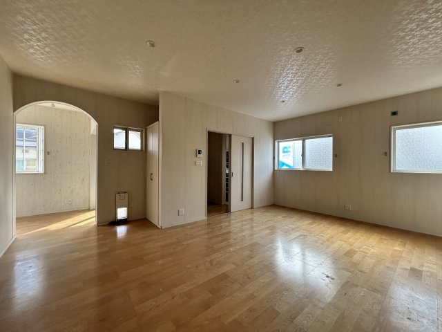 東雲町2丁目　中古戸建の居間・リビング