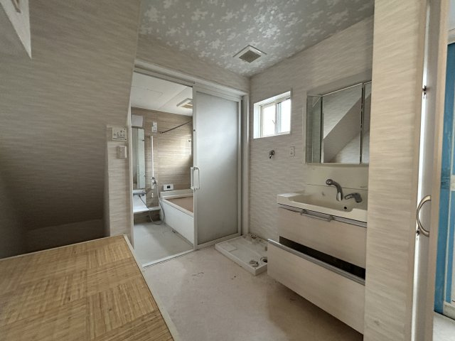 東雲町2丁目　中古戸建の洗面所