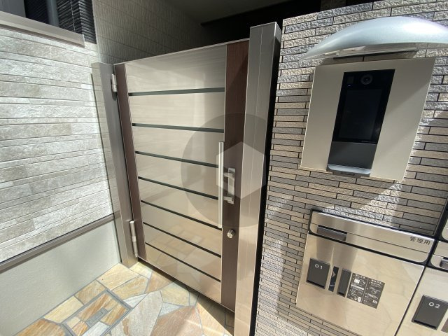 フジパレス瓜生堂2番館のエントランス