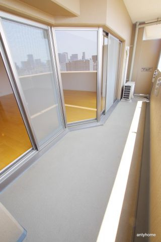グレンパーク梅田北　仲介手数料無料のバルコニー
