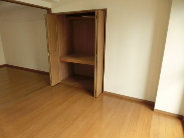 ロジュマン浪速の収納