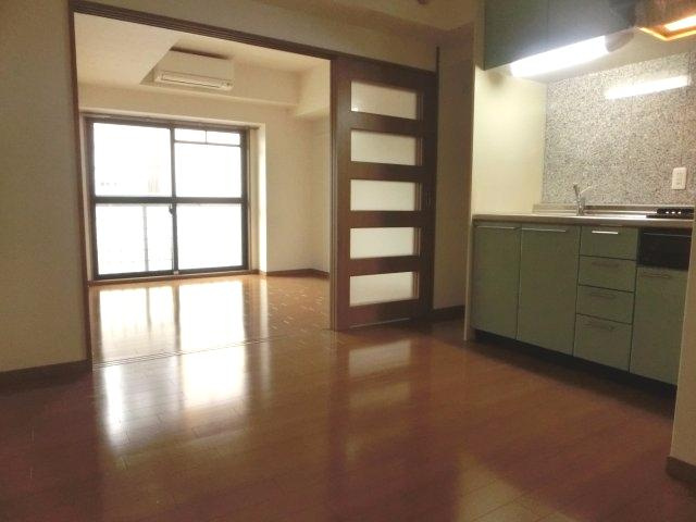 ロジュマン浪速の居間・リビング