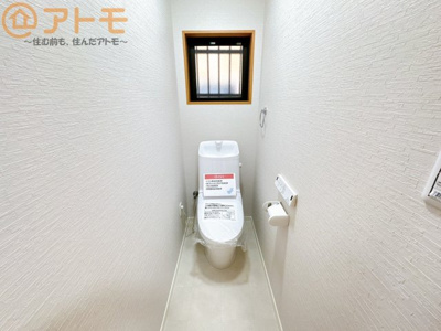 【トイレ】 | 葵区大岩3丁目　中古戸建 | 年代を問わず使いやすい洗浄機能付きのトイレ♪肌への負担をも減らせるのでお子様の敏感なお肌も安心！