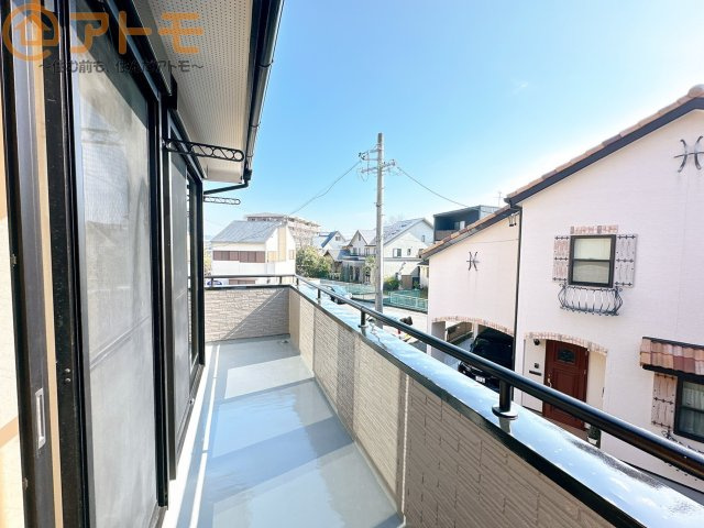 【バルコニー】 | 葵区大岩3丁目　中古戸建 | 陽当りの良いバルコニーはお洗濯物はもちろんお布団もふかふかになります♪