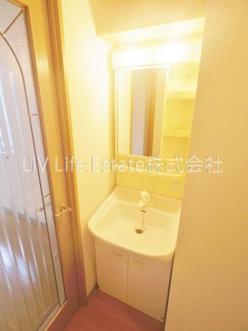 コンフォート　アムール(コンフォートアムール)の洗面所|同仕様写真