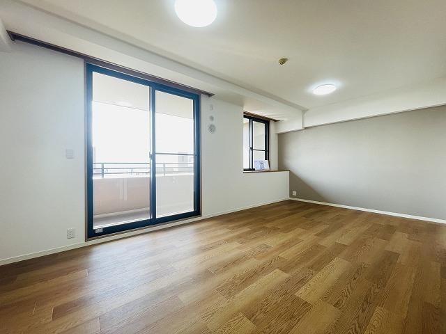 【居間・リビング】 | サンリヤンガーデン春日Ⅴ番館