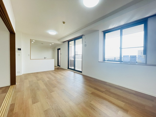 【居間・リビング】 | サンリヤンガーデン春日Ⅴ番館