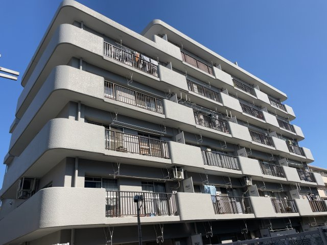 チサンマンション小笹の外観|☆戸建て感覚の専用庭付住戸登場☆