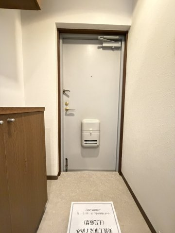 オークヴィラの玄関