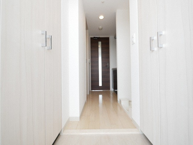 エステムコート梅田・天神橋Ⅲアヴァンテの玄関