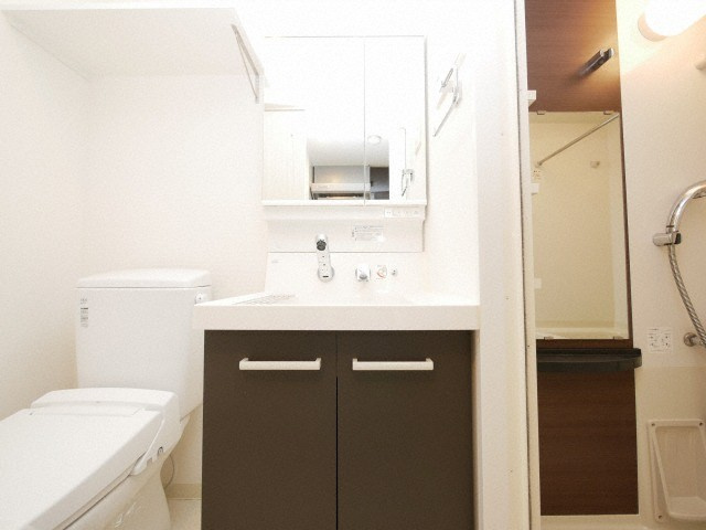 エステムコート梅田・天神橋Ⅲアヴァンテの洗面所