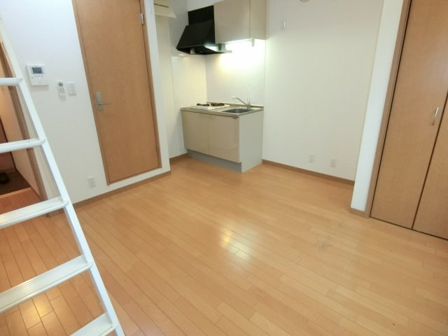 サニーハウスの居間・リビング