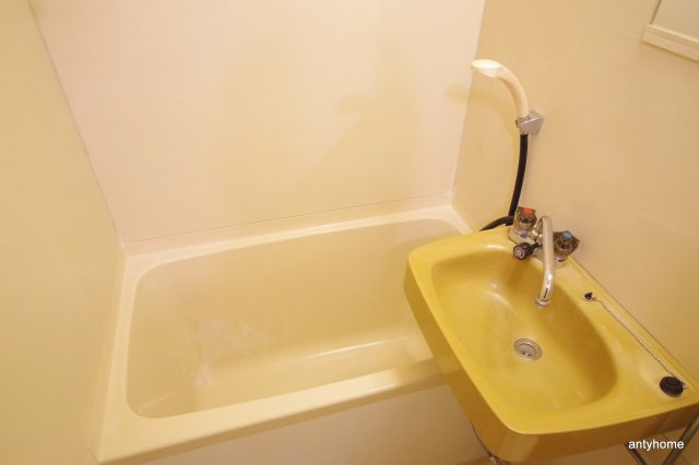 ユニオンハイツ　仲介手数料無料の浴室