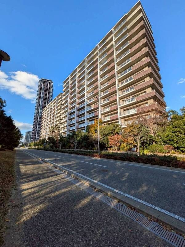 福岡市東区香椎照葉４丁目の賃貸マンションの外観
