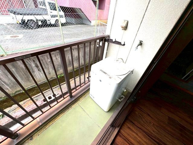 コートAUのバルコニー
