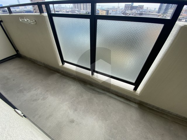 メゾン菱江のバルコニー