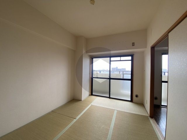 メゾン菱江の和室