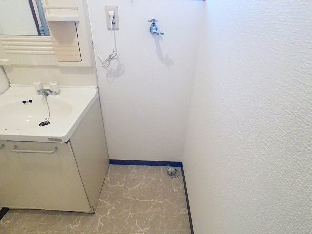 サン・ワイルドの独立洗面台