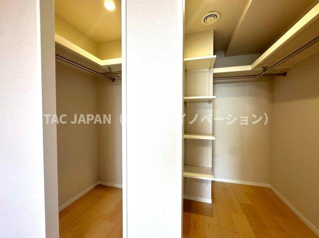 パルロード2のその他|気持ちの良い朝日が注ぎ開放的なロケーションが魅力の洋室（約6.6帖）。全てのお部屋にクローゼットを備えていますので広さを問わず快適にお過ごしいただけます。