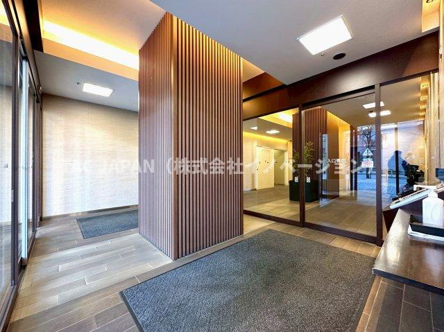 パルロード2のその他共用部分|1階と居住階をつなぐ3基のエレベーターを完備。ストレスなく移動可能です。