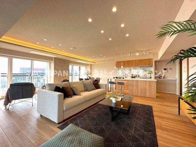 パルロード2の展望|東京スカイツリーを正面に望み開放的などこまでも青空が続く15階からの素晴らしいロケーション。アクセスの良さと「開放感」「日当たり」「風通し」などの3拍子が揃う素晴らしいマンションです。