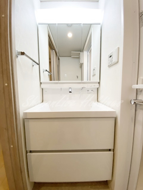 U.K.K.茅ヶ崎の洗面所|人気の独立洗面♪