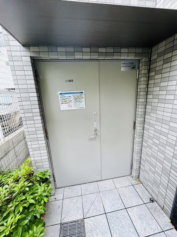 【玄関】 | エスリード南森町