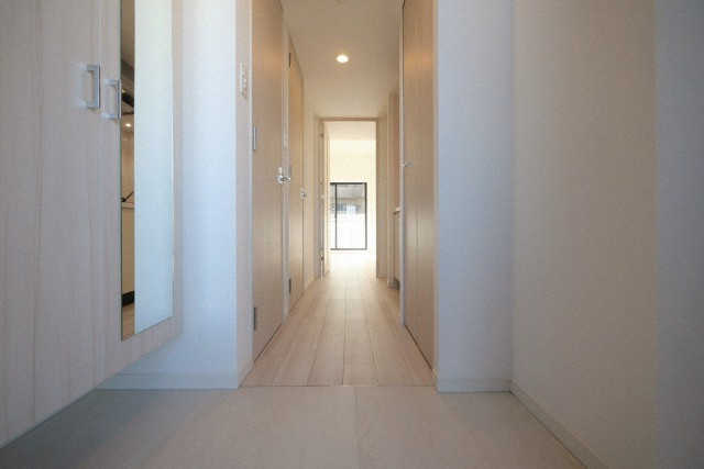 S-RESIDENCE都島Elegantの玄関